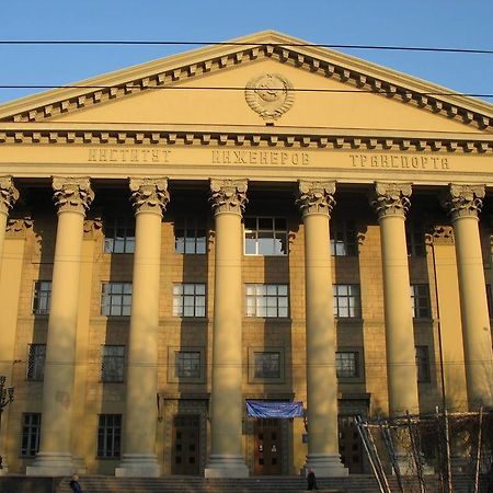 Elephant Hostel Dnepropetrovsk Exterior foto