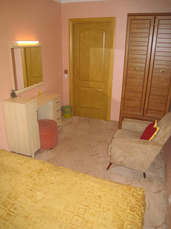 Elephant Hostel Dnepropetrovsk Quarto foto